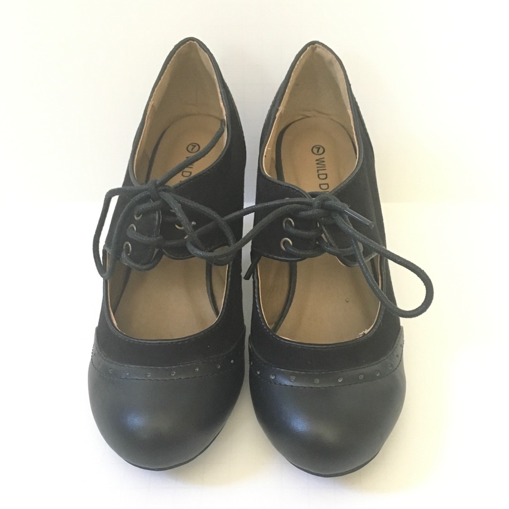 Wild Diva Black Mary Jane Vintage Heel Shoes Sz 7